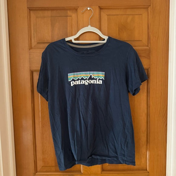 Patagonia Logo T-Shirt - Picture 1 of 2